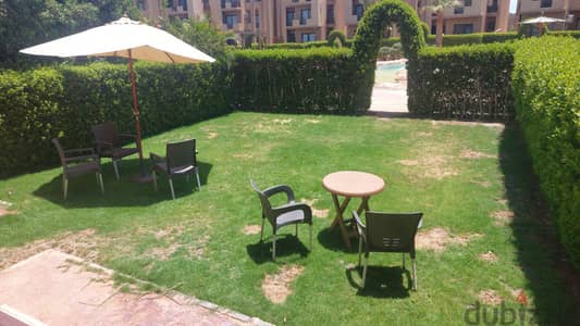 شاليه غرفتين ارضي بجاردن مطل على البحيرة والمسبح شاليه غرفتين ارضي بجاردن مطل على البحيرة والمسبح