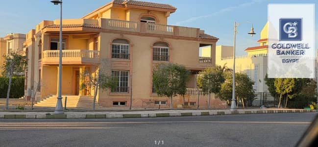 Ultra Luxury Fully Furnished Twin House 400m with Rooftop | La Rosa New Cairo