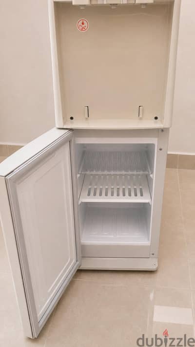 مبرد مياه ماركة White Westinghouse