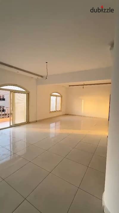 Apartment for rent unfurnished in West Somid, block 10