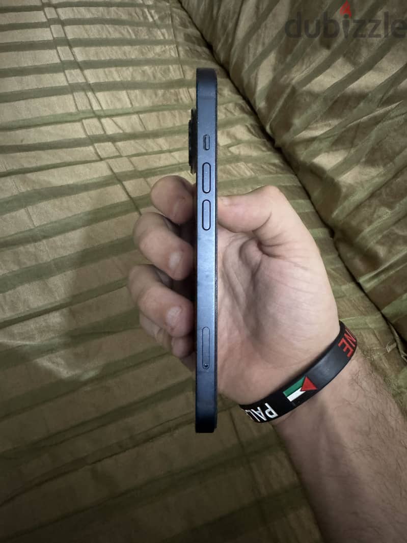 Apple - iPhone 13 5