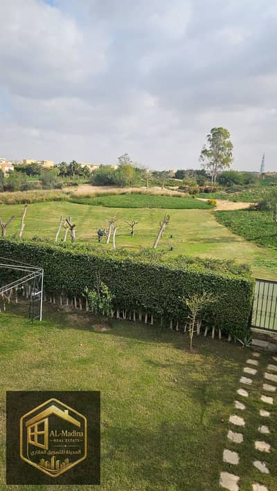 A unique opportunity to own a villa on the golf course with exquisite finishes