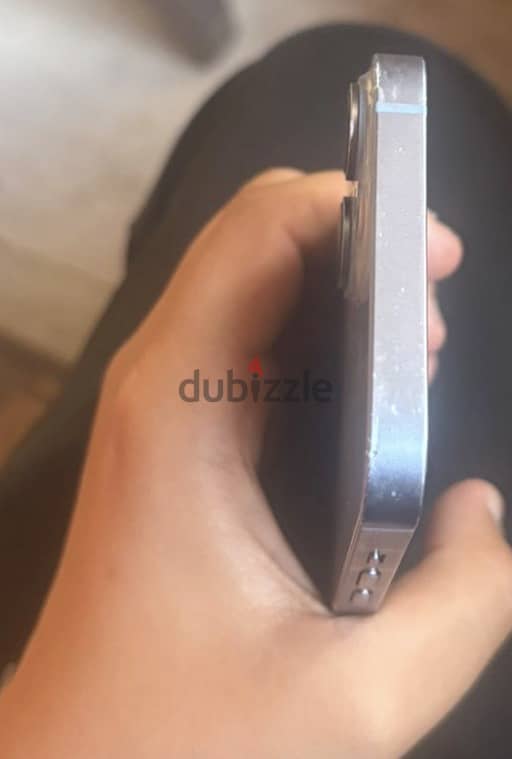 iPhone 14 3
