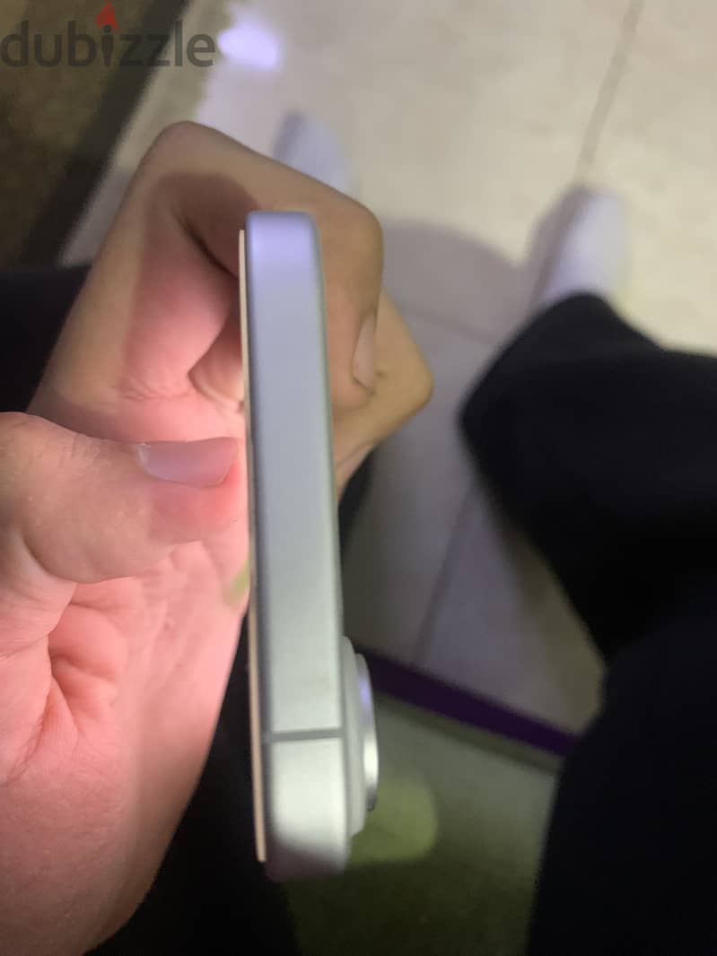 Apple - iPhone 17 3