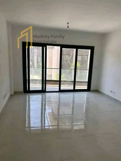 For rent, an apartment of 100 meters, first occupancy, b15 next to phase services directly, Mahmoud El-Far, the pharmacy, and others