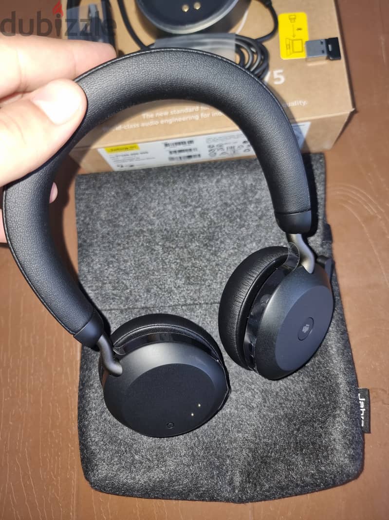 Jabra Evolve2 75 Wireless Headset 6