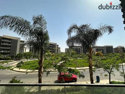 Opportunity to own an apartment in the Yreevado compound, Madinaty, with an area of 100 m, garden view, in a distinguished location and at a suitable price