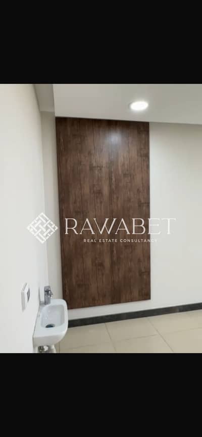 76 sqm office for sale in Trivium Mall, Sheikh Zayed | Fully finished with ACs | 2 rooms, reception, bathroom & kitchenette | Ready to move.