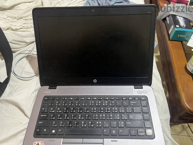 Hp e840 1