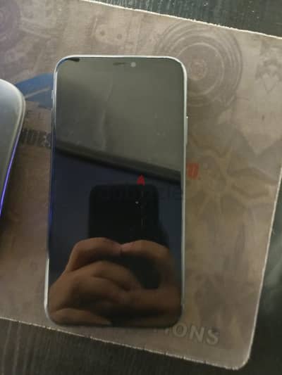 Apple - iPhone 11