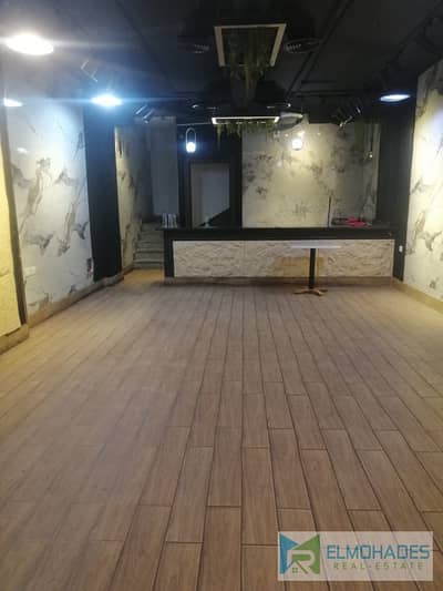 Restaurant for rent in the old commercial market, Al-Rehab City, in a very distinctive location in the heart of the golden square market