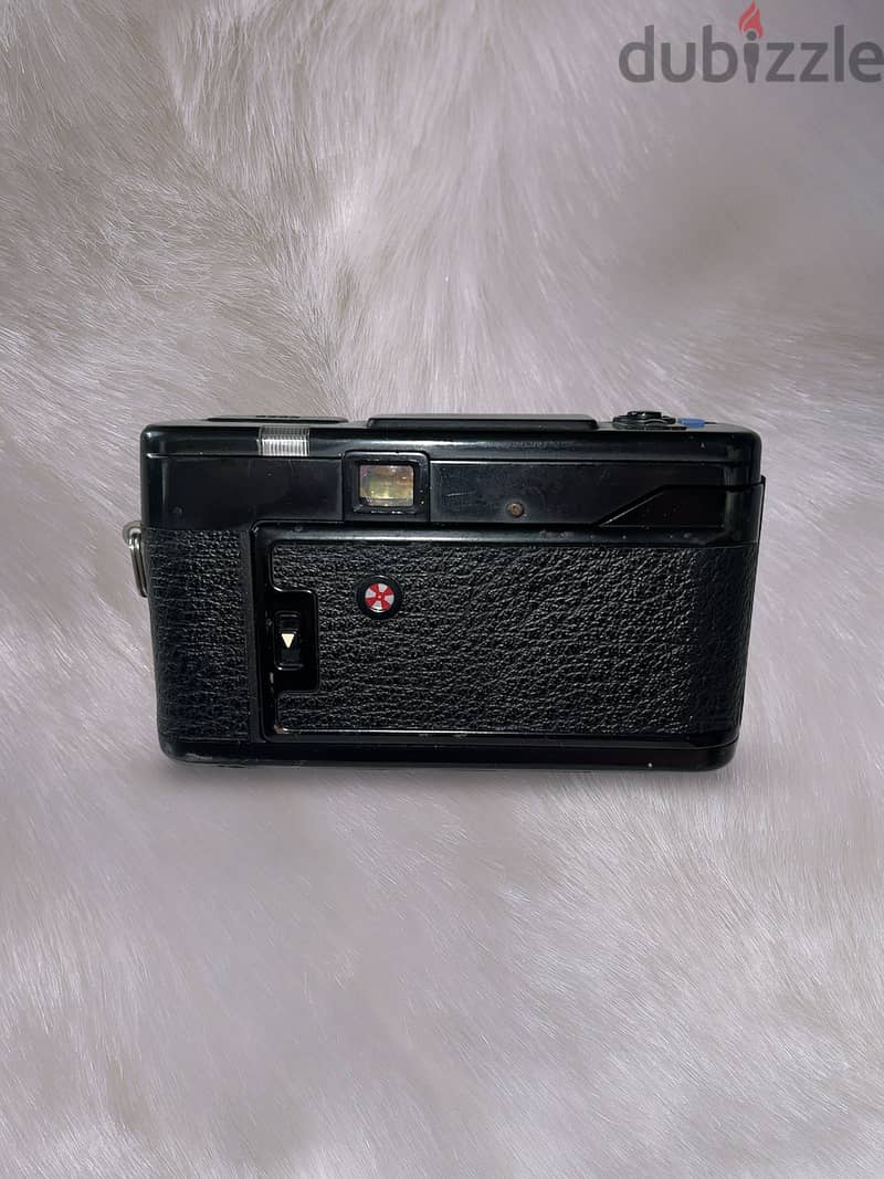 Yashica 5 Star Auto Focus Motor Camera 3