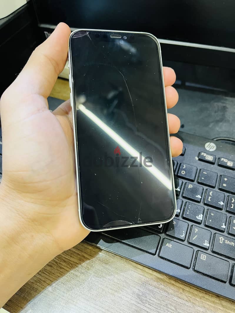 Apple - iPhone 12 4