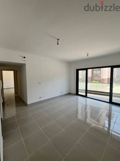 أول سكن | مدينتي B15 — موقع مميز جداً 100 متر | غرفتين نوم | 2 حمام