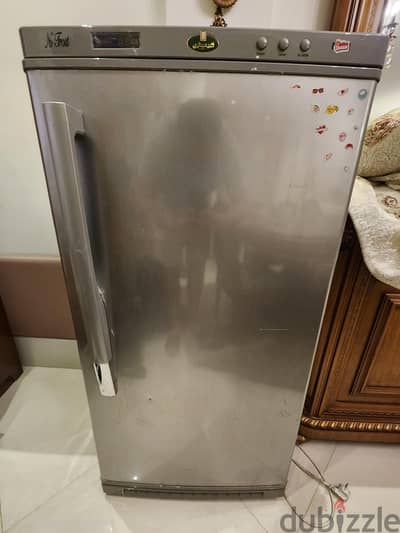 ديب فريزر كريازي ٤ درج - E210N4 - كالجديد تماما