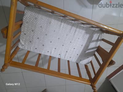 سرير اطفال
