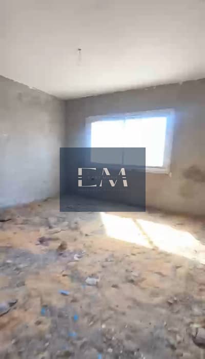 شقة للبيع  3 غرف نصف تشطيب جاهزة للاستلام