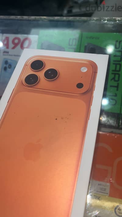 آبل - آيفون 17 برو ماكس