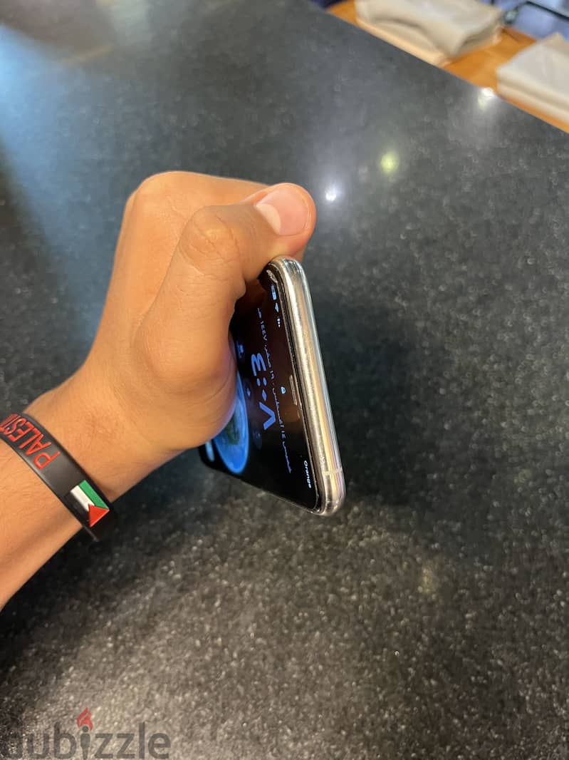 Apple - iPhone 11 Pro Max 1