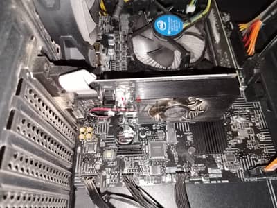 كرت gt730 4gb للبيع استعمال ٦شهور فقط
