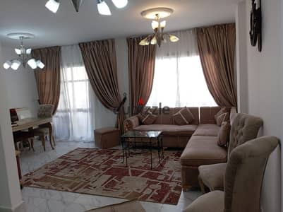 شقه مفروش مدينتي b6 المساحه 96م تفاصيل الشقه 2نوم 2حمام تشطيبات شركة قريبه من الخدمات وموقف الباص مكيفه بالكامل بها واي فاي مطلوب السنه 20,000 6 شهور 22,000 واتس 01090776530
