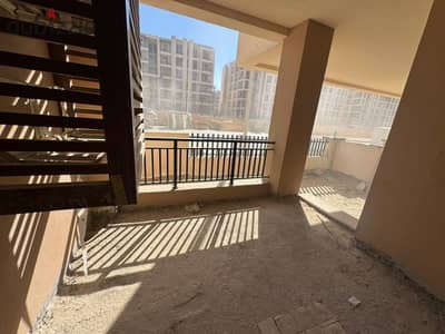 شقة استلام فوري ارضي بجاردن كومبوند تاج سيتي مرحلة تاج سلطان القاهره الجديده مدينه مصر
