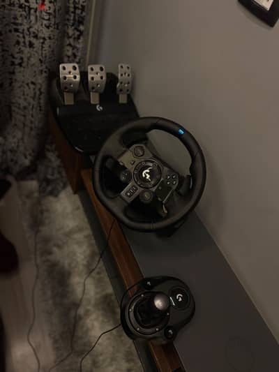 Logitech G923 wheel