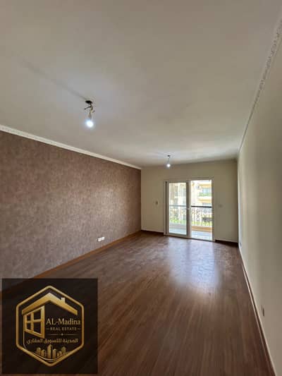 For sale, an 89 sqm apartment in Rehab 2