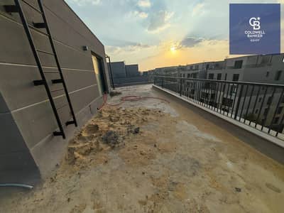 استلام فوري بنتهاوس ريسيل فيو مميز في سوديك ايست باقل من سعر الشركة بموقع مميز داخل الكمبوند