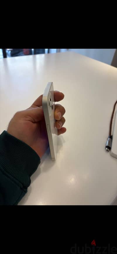 Apple - iPhone 13