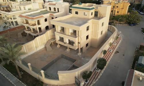 Villa for sale in Royal Golden Heights 1 Compound - New Cairo
