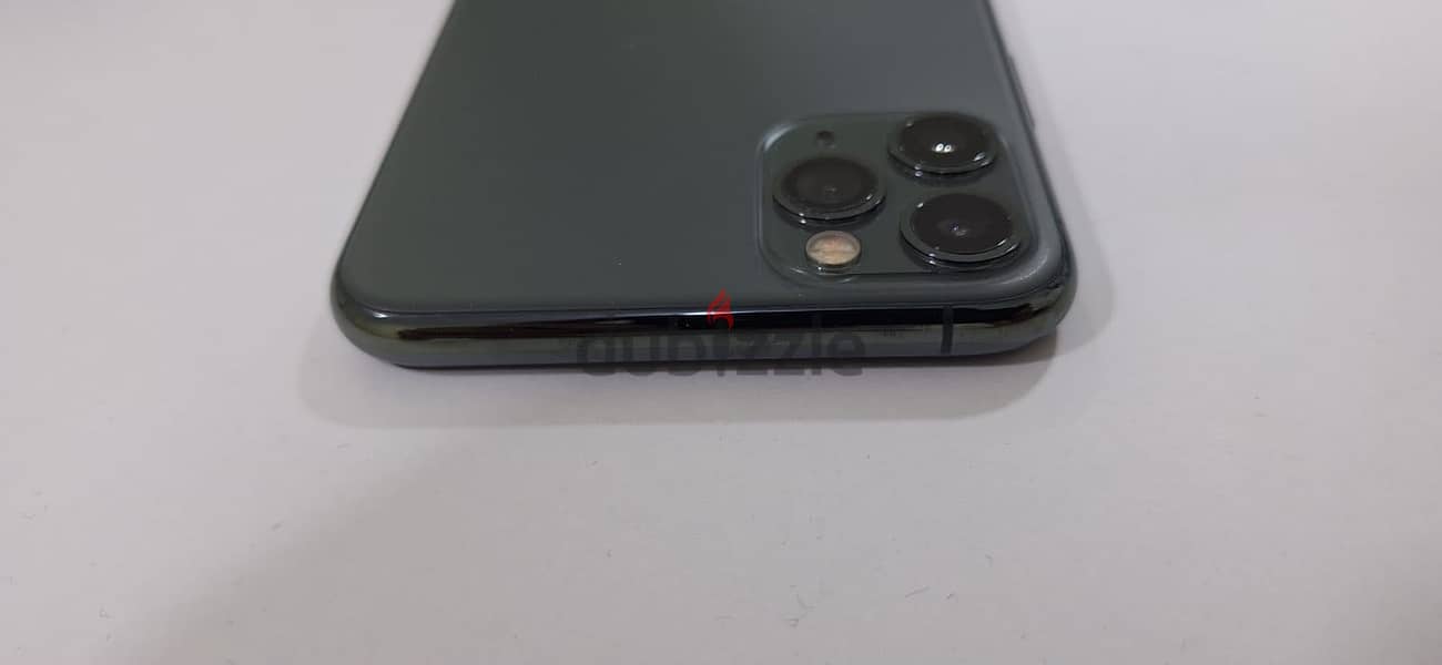 Apple - iPhone 11 Pro Max 8