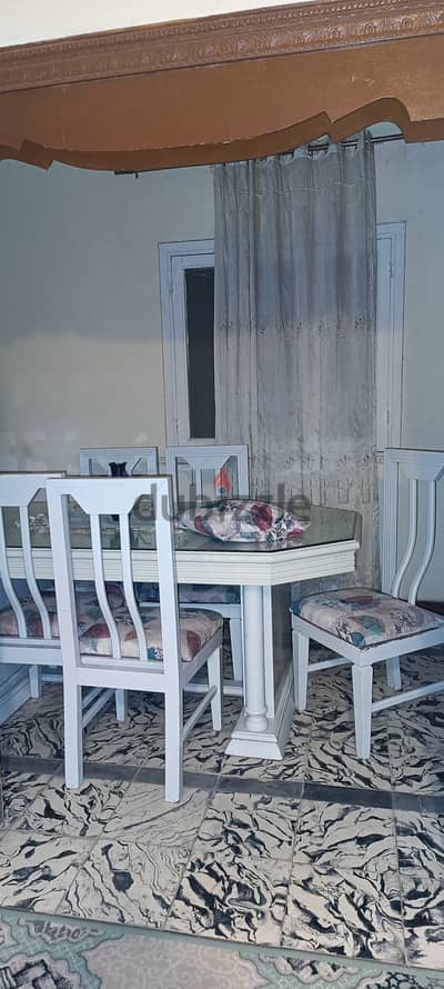 سفره و بوفيه ونيش عموله خشب زان احمر ٦ كرسي