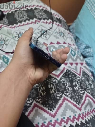 ايفون ١٢ للبيع او البدل