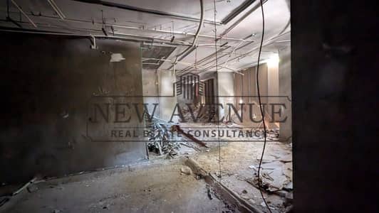 ٨٠٠ متر مربع محل تجاري او اداري للايجار في المهندسين.