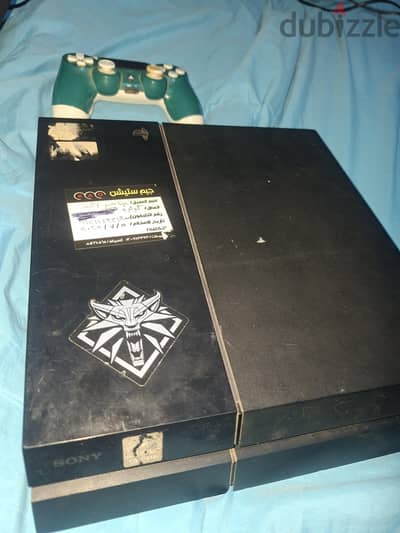 PlayStation 4 500GB With Controller