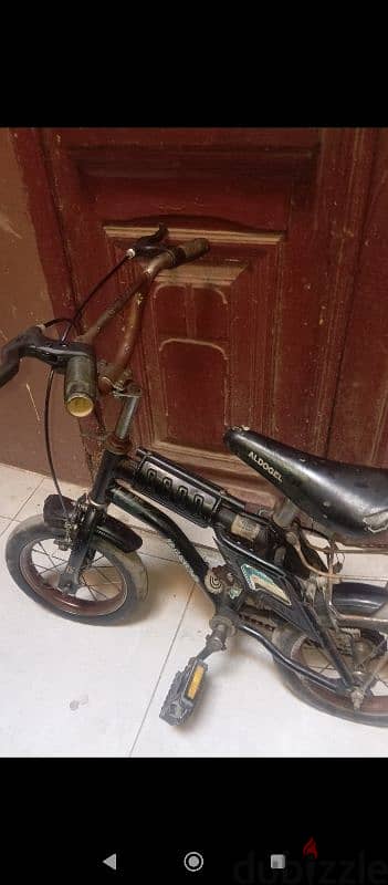 فرصه دراجه اطفال مقاس 12 بحاله جيده ممتازه سعر على قد الايد