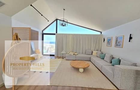 للاهميه عارضه شاليه مميز خطوات للبحر في اميز لوكيشن في قلب Soma bay