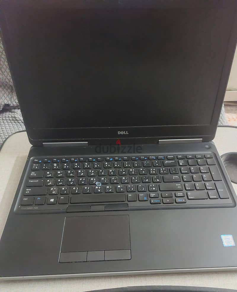Dell precision 7520 workstation 1
