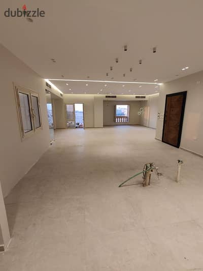Hotel-apartment with first occupancy in the Al-Qarnfal Villas