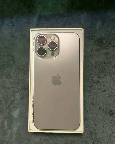 Apple - iPhone 16 Pro Max
