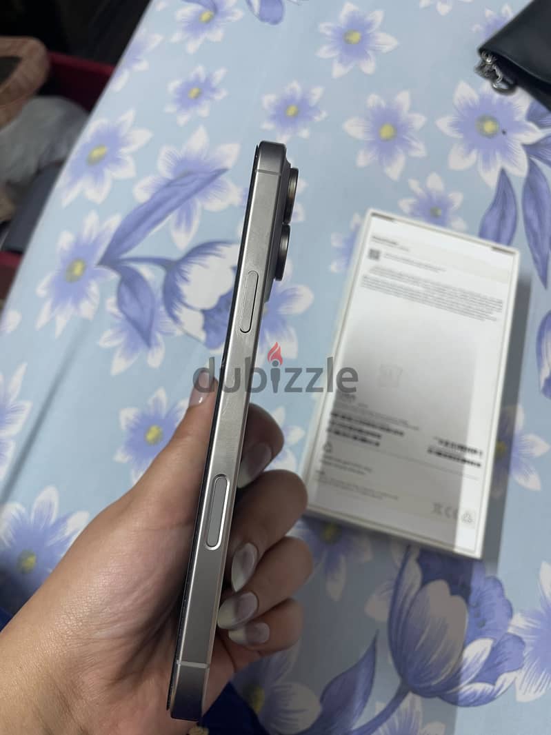 Apple - iPhone 16 Pro Max 5