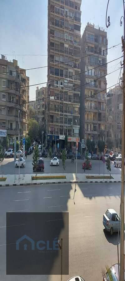 شقة  مميزه مشطبة  للايجار  تصلح  ادارية  بموقع  مميز  باحد  اهم  ميادين  القاهرة  بميدان  الحجاز  و  باقل  سعر  مساحتها  130م  تشمل  غرفتين  و حمامين