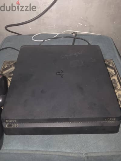 ps4 slim 500gb عليه العاب فابريكا