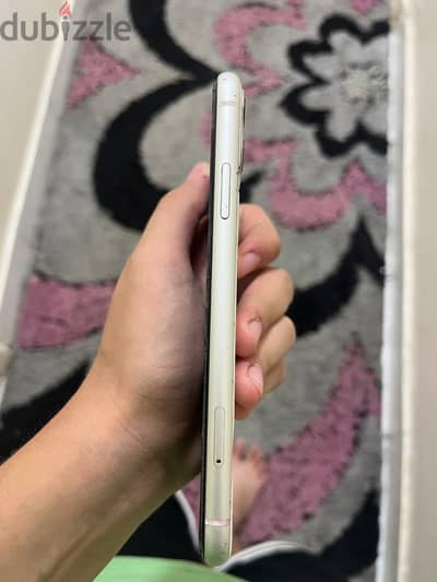 Apple - iPhone 11 Apple - iPhone 11