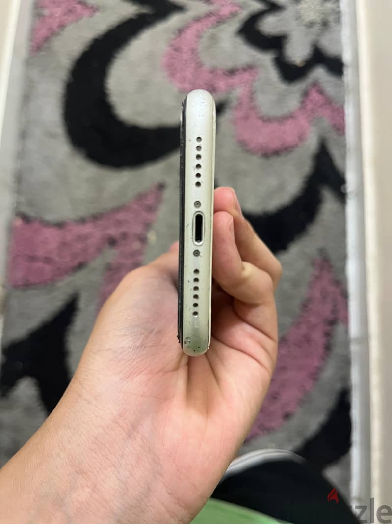 Apple - iPhone 11 2