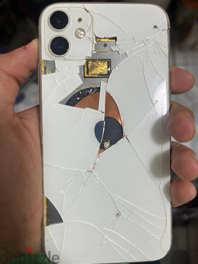 Apple - iPhone 11 4