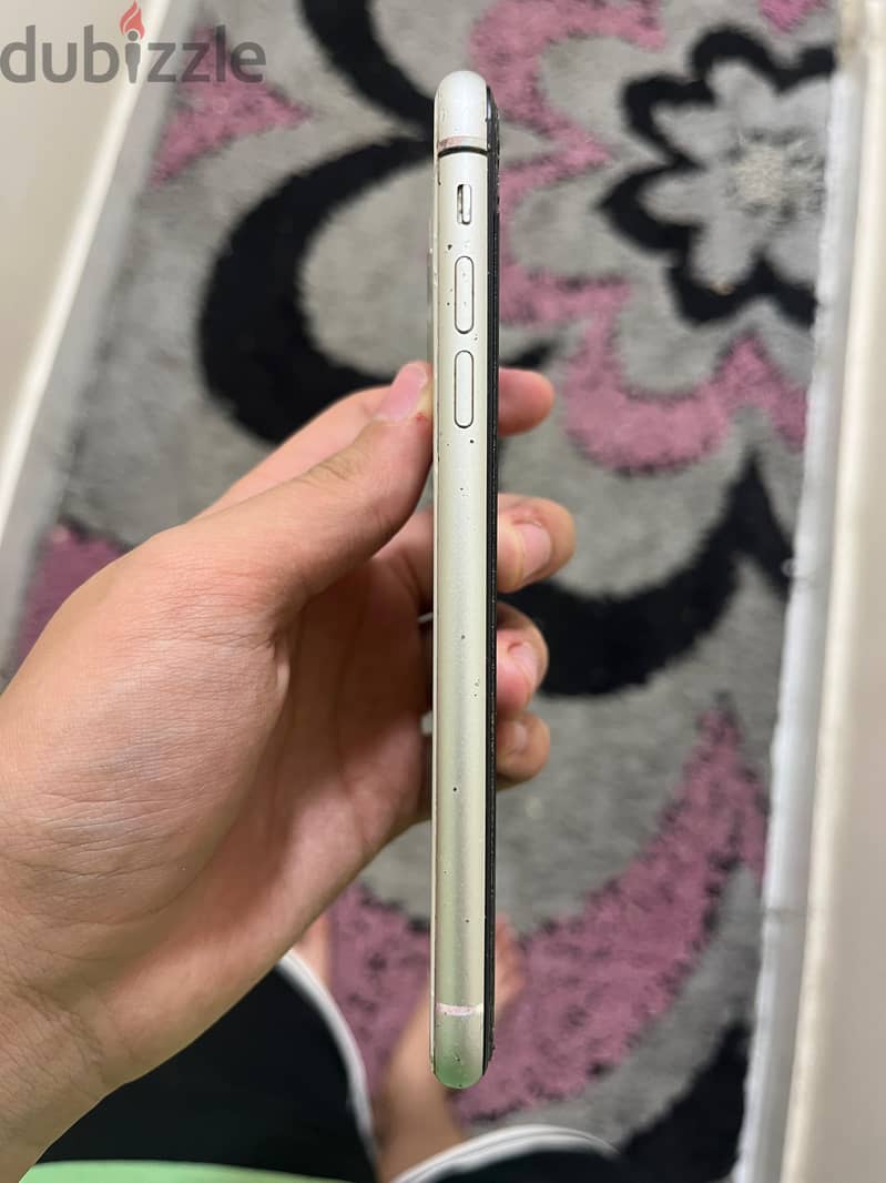 Apple - iPhone 11 5