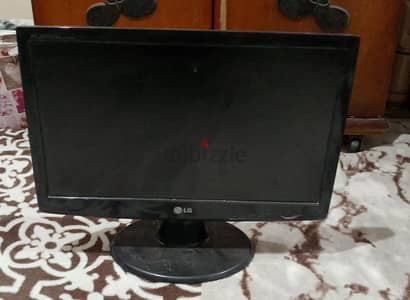 شاشة LG Flatron 19 بوصة (قطع غيار / خردة) لعدم الحاجة