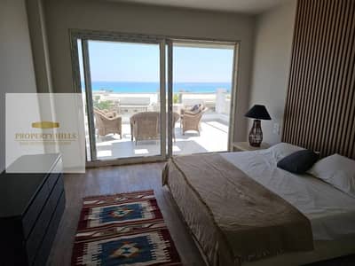 شاليه بروف بمبني مستقل عالبحر للبيع في الماظة باي الساحل الشمالي Almaza Bay